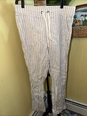 Athleta Linen White with Gray Pinstripe Straight-Leg Drawstring Pants